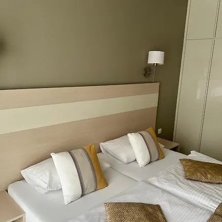 Czarna Gora Apartment *